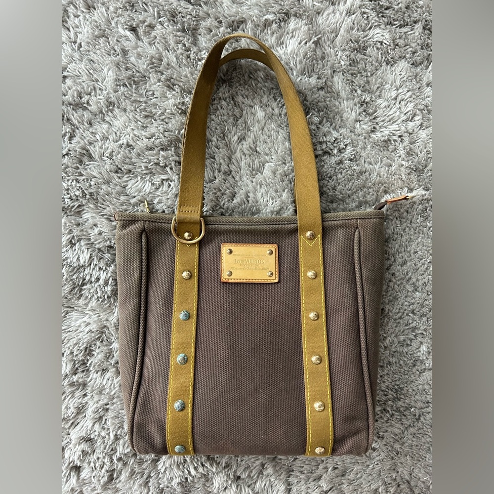 Authenticity guaranteed Louis Vuitton Antigua Cabas MM Tote Bag Brown